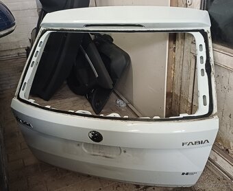 Zadní páté dveře Škoda Fabia III combi a hatchback - 5