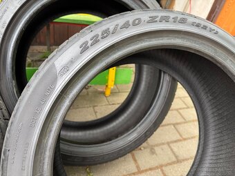 Letní pneu 2x 225/40/18 Pirelli a 2x 235/40/18 Dunlop - 5