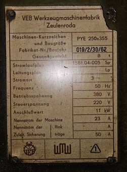 Hydraulický lis jednosloupový PYE 250 x 355 - 5