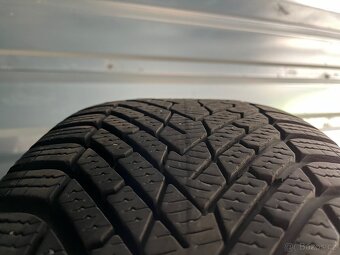 235/50 R20 104V - 5