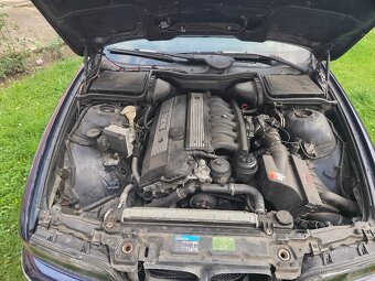 Bmw e39 523i - 5