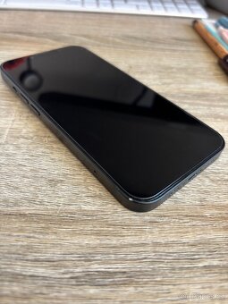 iPhone 13 - 128 GB - 5