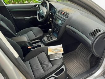 Škoda Octavia Combi 1,9TDI 77KW Elegance - 5