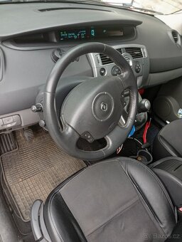 Renault Grand Scenic 1.6i - 5