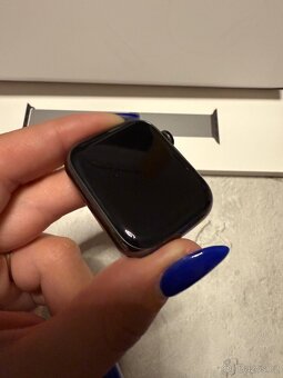 Apple Watch Series 8 45mm - 5