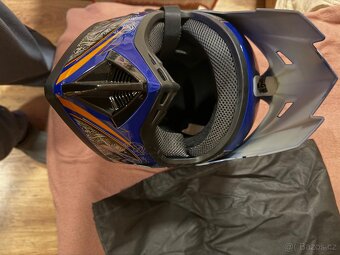 Dětská helma 7-9let - 5