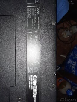 Acer Aspire ES1-572-34K9 - 5