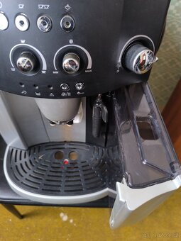 DeLonghi MAGNIFICA - 5