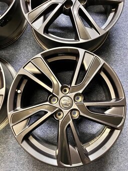 5x114,3 R17 originál alu disky Nissan Juke - 5