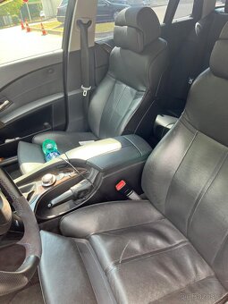 BMW E61 550i V8 Manuál - 5