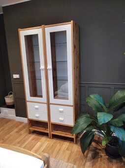 Obývací stěna IKEA TUNHEM (masiv) - 5