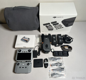 DJI Mavic 3 Fly More Combo Drone 5.1K Video L2A RC231 46 min - 5