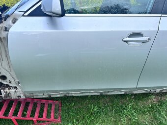 Prodám přední a zadní dveře bmw e61 - 5