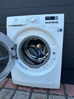 Pračka Electrolux PerfectCare 600 - 5
