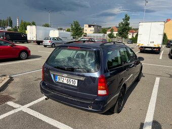 Ford Focus Combi 1.6i 74kW Zetec MK1 Ghia - 5