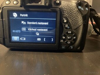 Canon EOS 700D - 5