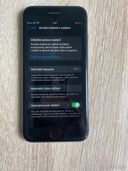 iPhone 8 64GB vesmírně šedý - 5