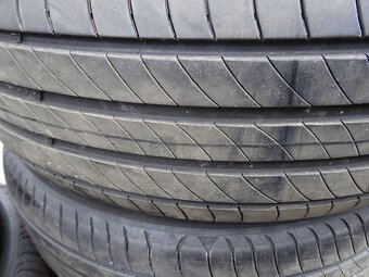 Letní pneu Michelin, 215/65/17, 4 ks, 5 mm - 5