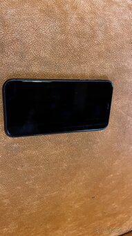 Prodám černý iPhone 11 128GB - super stav - 5