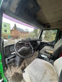 Nosič kontejnerů Renault - 5