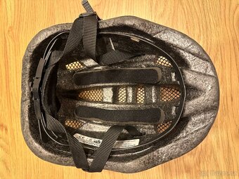 Prodám dětskou přilbu UVEX - 5