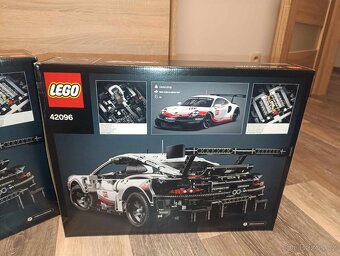 LEGO Technic 42096: Porsche 911 RSR - 5