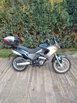 Aprilia Pegaso 650 i.e. - 5