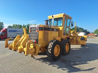 CAT 12 H - 5