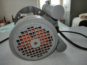 Nepoužitý elektromotor MEZ Mohelnice 0,75 kW, 2840 ot./min - 5