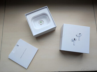 Apple AirPods Pro (2. generace) s MagSafe pouzdrem (USB-C) - 5
