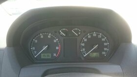 ŠKODA FABIA JUNIOR 1.0 RV 2002 jen 43.tis. Km - 5
