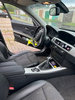 BMW 320d Touring - 5