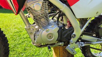 Honda CRF 125F (2020) – výborný stav - 5