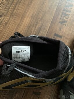 Dětské kopačky Umbro FORMATION II FG JR vel.31 - 5