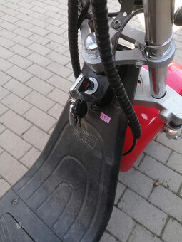 DVOUMÍSTNOU ELEKRTO TŘÍKOLKU - 5