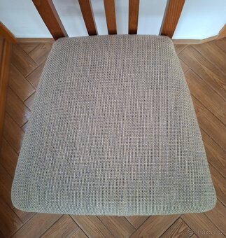 Prodám jídelní kulatý stůl, průměr 90 cm + 4 židl - 5