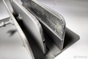 Originální ocelový stojan na notebook - 5