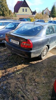 Mitsubishi carisma - 5