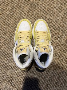 Nike Air Jordan 1 Mid "Lemon Wash" (W) - 5