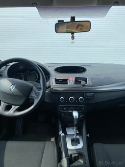Renault Mégane III hatchback 1.5 dCi, 2010, automat – 140000 - 5