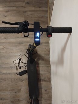 Koloběžka Xiaomi Mi Pro - 5
