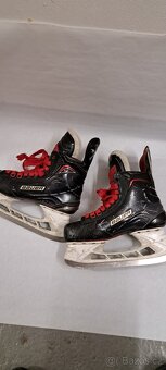 Prodám dětské hokejové brusle Bauer Vapor X1 vel.40,5 - 5