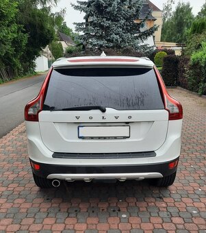 Volvo XC60 2.4D Automat-175hp r.2010 výbava Summum - 5