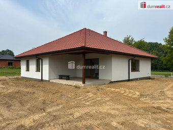 Prodej novostavby rodinného domu ve fázi hrubé stavby v obci - 5