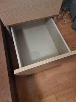 Noční stolek Ikea MALM (komoda) - 5