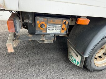 Ford Transit skříň s hydraulickým čelem, r.v.2008 - 5