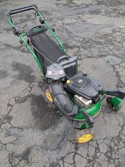 Prodám sekačku JON DEERE - 5