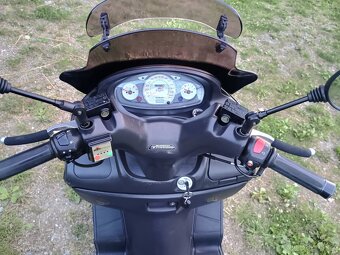 Suzuki Burgman 125 executiv - 5