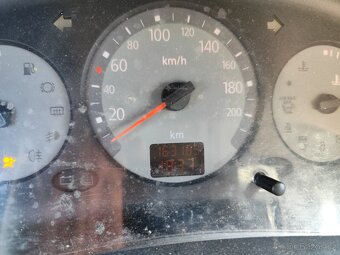 Prodám Renault Thalia 1,4 r.v. 2005 - 5