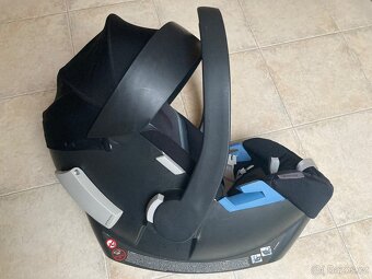 Autosedačka Cybex Aton 5 Deep Black + základna - 5